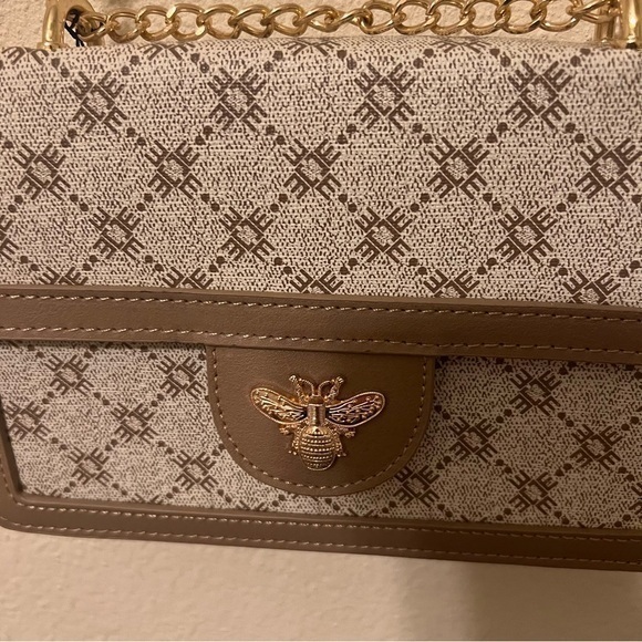 Crossbody Bag Crossbody Bag - Picture 3 of 10